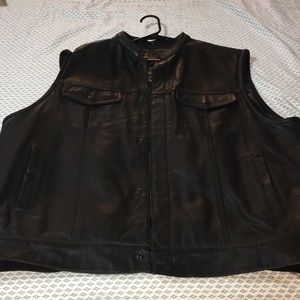 Men’s 3XL Classic Leather Gear Vest